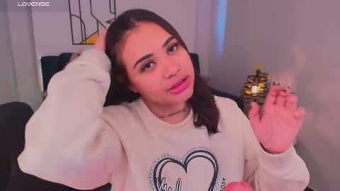 Snapshot of miiaa7_ chatting on 10-24-25, 01:51 Ma is my name I invite you to check out my wish list for my birthday online show from 10-24-25, 01:51