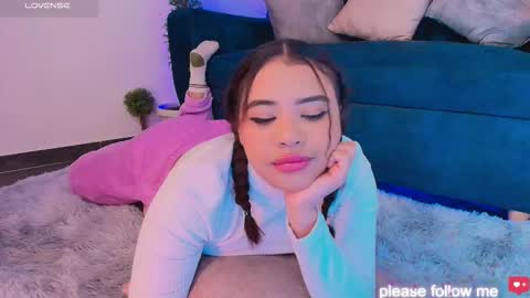 Snapshot of miiaa7_ chatting on 12-02-25, 09:25 Ma is my name I invite you to check out my wish list for my birthday online show from 12-02-25, 09:25