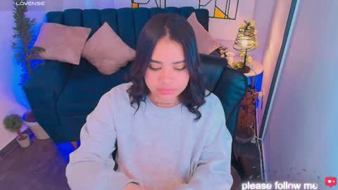 Snapshot of miiaa7_ chatting on 12-14-25, 07:29 Ma is my name I invite you to check out my wish list for my birthday online show from 12-14-25, 07:29