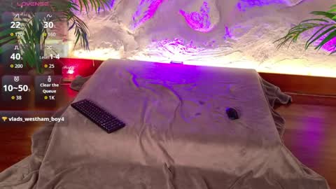 Snapshot of miiaa_cooper chatting on 04-24-26, 04:09 CALL ME MIA online show from 04-24-26, 04:09