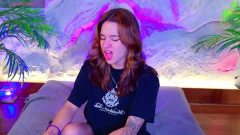 Snapshot of miiaa_cooper chatting on 04-25-26, 04:15 CALL ME MIA online show from 04-25-26, 04:15