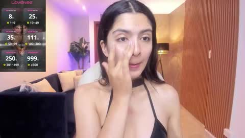 Mia online show from 12-16-25, 11:04