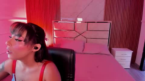 Mia Monroe online show from 12-20-25, 07:32