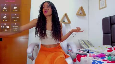 mia sofia online show from 10-12-25, 12:26