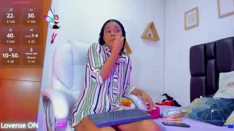 mia sofia online show from 11-03-25, 05:58