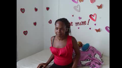 Snapshot of miiavelet chatting on 11-10-25, 05:01 miiavelet online show from 11-10-25, 05:01