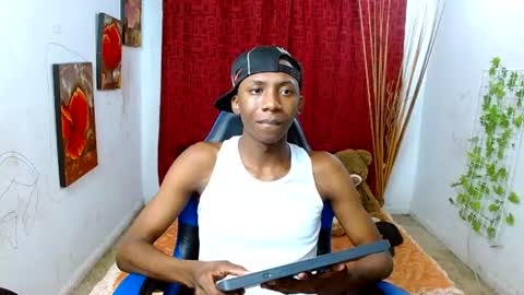 Snapshot of miilo18 chatting on 07-01-26, 07:54 milo online show from 07-01-26, 07:54