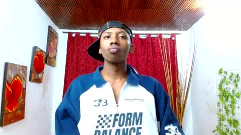 Snapshot of miilo18 chatting on 07-04-26, 08:37 milo online show from 07-04-26, 08:37