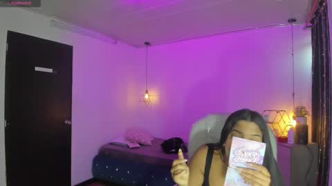 Snapshot of miiss_greyy chatting on 09-14-25, 11:53 miiss_greyy online show from 09-14-25, 11:53
