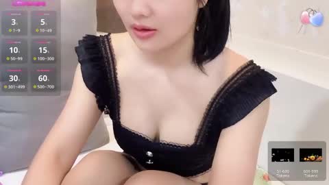 Snapshot of miixuuee chatting on 06-02-26, 01:18 Ema online show from 06-02-26, 01:18