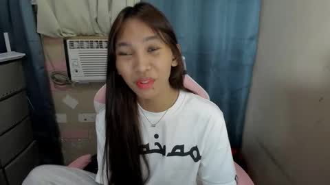 Snapshot of mika_cora chatting on 03-09-26, 02:10 MIKA online show from 03-09-26, 02:10