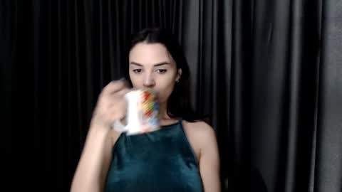 Mika online show from 04-12-26, 09:03