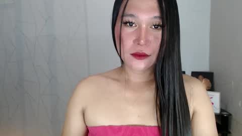 Snapshot of mika_oka chatting on 03-23-26, 11:25 Hi im Avah online show from 03-23-26, 11:25