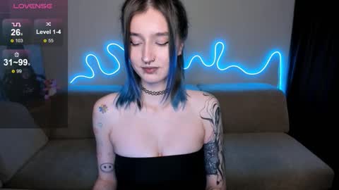 Mika online show from 11-03-25, 04:19