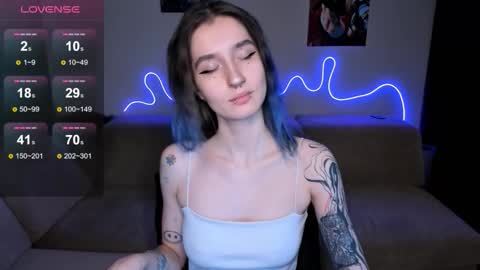 Mika online show from 03-18-26, 11:13