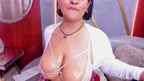 Snapshot of mikaela_lust chatting on 04-30-26, 09:30 Mikaela Lust online show from 04-30-26, 09:30