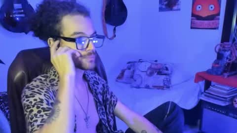 Snapshot of mikaelrizzzo chatting on 10-07-25, 01:25 mikaelrizzzo online show from 10-07-25, 01:25
