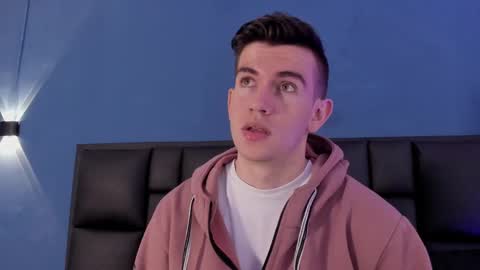 mikael online show from 09-21-25, 04:14