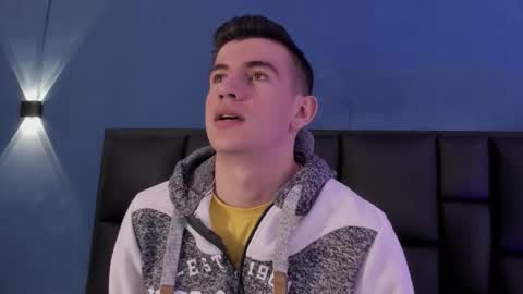 mikael online show from 11-11-25, 03:50