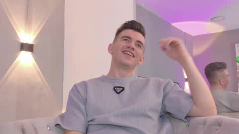 Snapshot of mikaelslow chatting on 05-15-26, 03:13 mikael online show from 05-15-26, 03:13