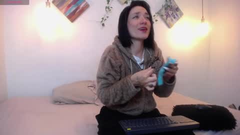 mikaza online show from 05-05-26, 12:57