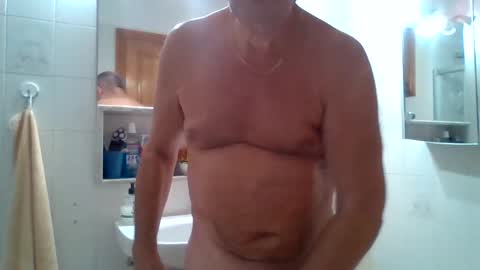 Snapshot of mike26051 chatting on 01-16-25, 10:10 mike26051 online show from 01-16-25, 10:10