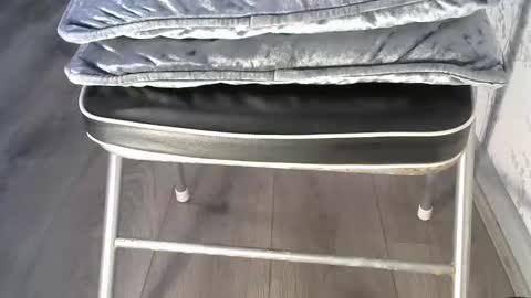 Snapshot of mike26051 chatting on 12-15-25, 03:27 mike26051 online show from 12-15-25, 03:27