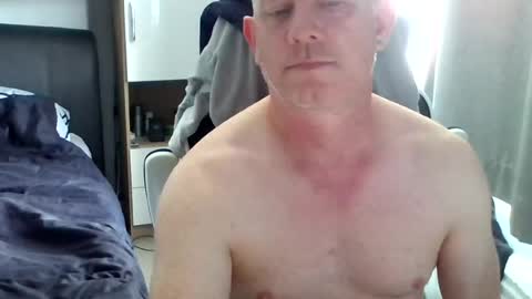 Snapshot of mike454084 chatting on 07-07-26, 06:01 mike454084 online show from 07-07-26, 06:01