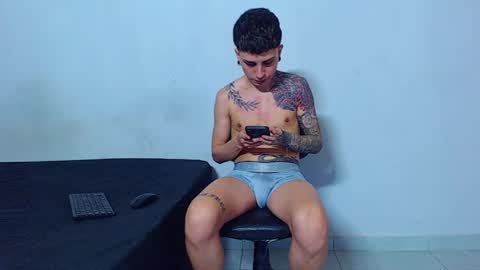 Mike IMDEPENDIENT MODEL online show from 05-22-26, 01:46