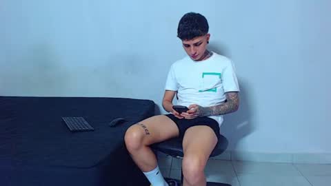 Mike IMDEPENDIENT MODEL online show from 06-10-26, 02:49