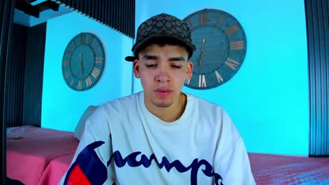 Mike 0233 online show from 02-02-25, 03:43