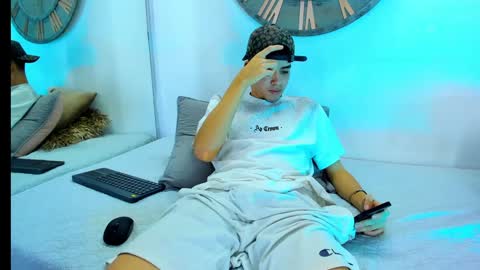 Mike 0233 online show from 02-06-25, 07:02