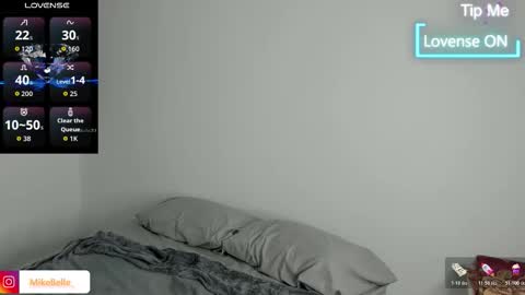 Snapshot of mike_belle chatting on 11-14-25, 12:09 Mike Belle online show from 11-14-25, 12:09