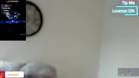 Snapshot of mike_belle chatting on 11-23-25, 03:23 Mike Belle online show from 11-23-25, 03:23