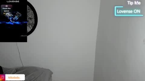 Snapshot of mike_belle chatting on 11-29-25, 04:48 Mike Belle online show from 11-29-25, 04:48