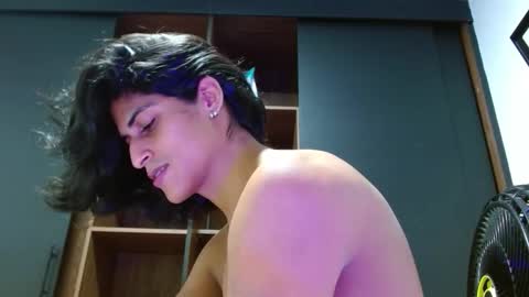 mike_d1030 online show from 11-02-25, 04:26