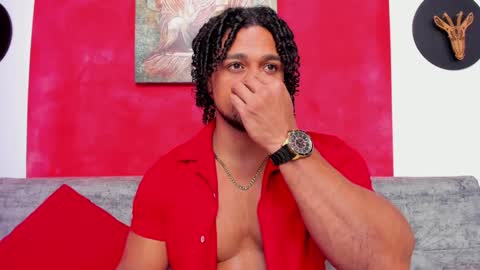 Snapshot of mike_estevess chatting on 12-29-24, 12:34 online show from 12-29-24, 12:34