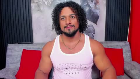 Snapshot of mike_estevess chatting on 07-04-26, 12:39 online show from 07-04-26, 12:39