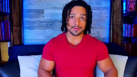 Snapshot of mike_estevess chatting on 07-19-26, 06:39 online show from 07-19-26, 06:39