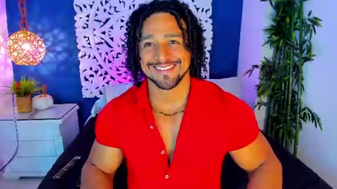 Snapshot of mike_estevess chatting on 07-26-26, 06:21 online show from 07-26-26, 06:21