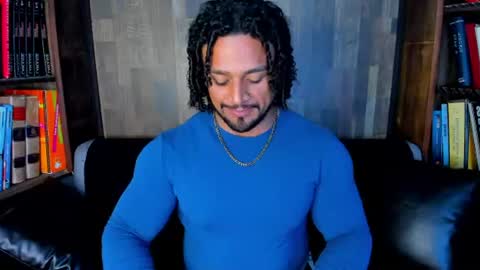 Snapshot of mike_estevess chatting on 08-07-26, 12:34 online show from 08-07-26, 12:34