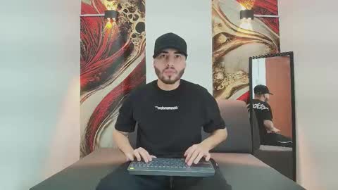 MIKE online show from 12-17-25, 09:32