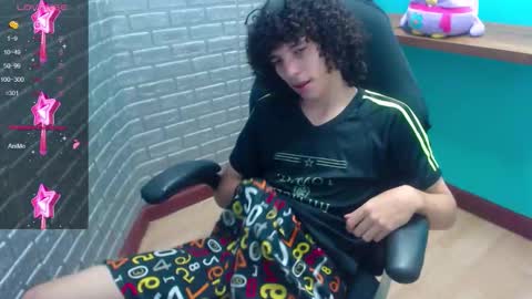 Snapshot of mike_miiller_ chatting on 12-16-25, 04:56 I AM KURTT online show from 12-16-25, 04:56