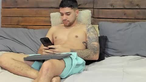 Snapshot of mike_montoya chatting on 01-17-26, 02:49 Mike Montoya online show from 01-17-26, 02:49