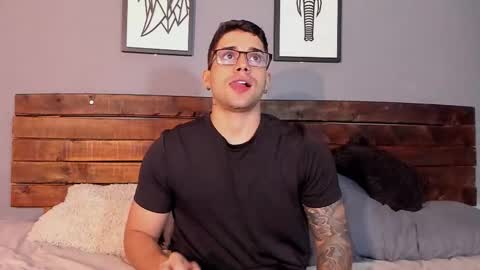 Snapshot of mike_montoya chatting on 02-21-26, 12:22 Mike Montoya online show from 02-21-26, 12:22