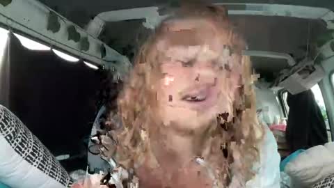 Snapshot of mike_sunn chatting on 09-26-25, 05:11 Mike online show from 09-26-25, 05:11