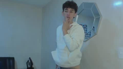 Mikebelf4 online show from 11-24-25, 04:45