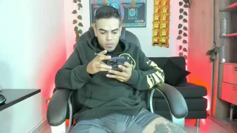 Snapshot of mikee_scooth chatting on 12-28-24, 10:25 mikee_scooth online show from 12-28-24, 10:25