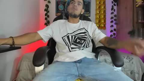 Snapshot of mikee_scooth chatting on 02-05-25, 06:48 mikee_scooth online show from 02-05-25, 06:48