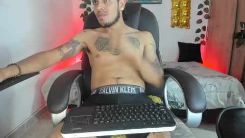 Snapshot of mikee_scooth chatting on 02-12-25, 05:58 mikee_scooth online show from 02-12-25, 05:58
